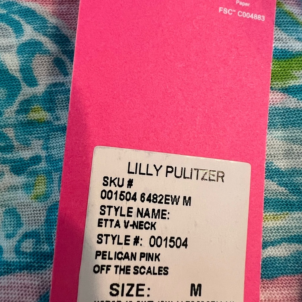 New Lilly Pulitzer top Medium Multicolor T Shirt Pelican Pink Off The Scales - Picture 3 of 5